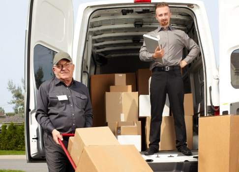 Local flat removals team planning a move in Fulham