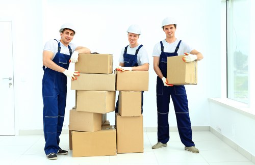 Experienced moving team providing removal van service in Fulham