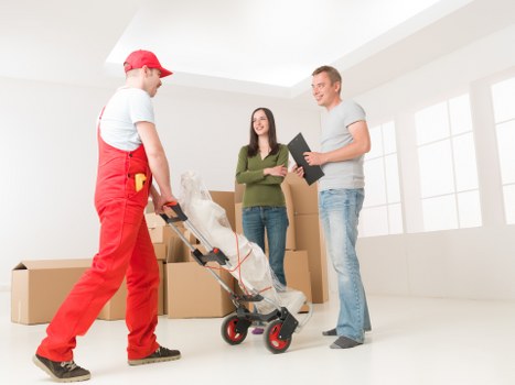 Analytics and marketing cookie usage for a removal van service