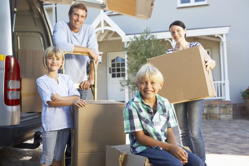 Flexible storage service for residential and commercial needs in Fulham