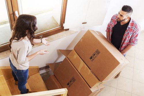 Review of complaint records for a removal van in Fulham